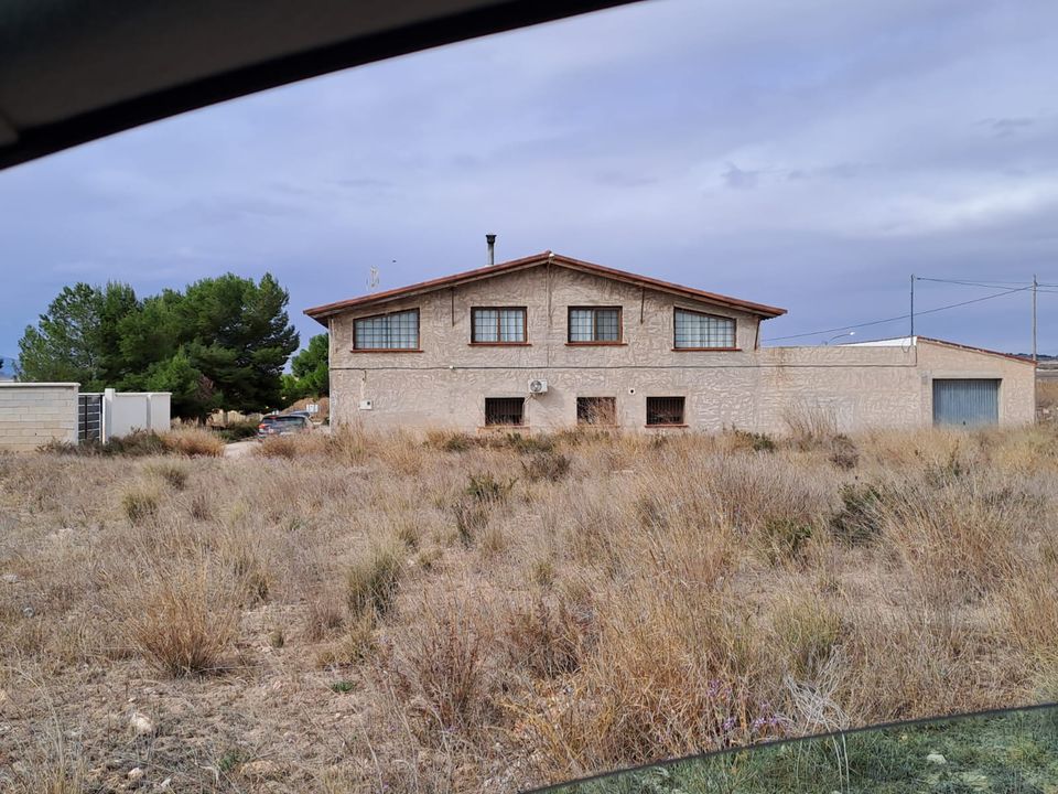 Landejendom i Pinoso, Alicante - foto 1